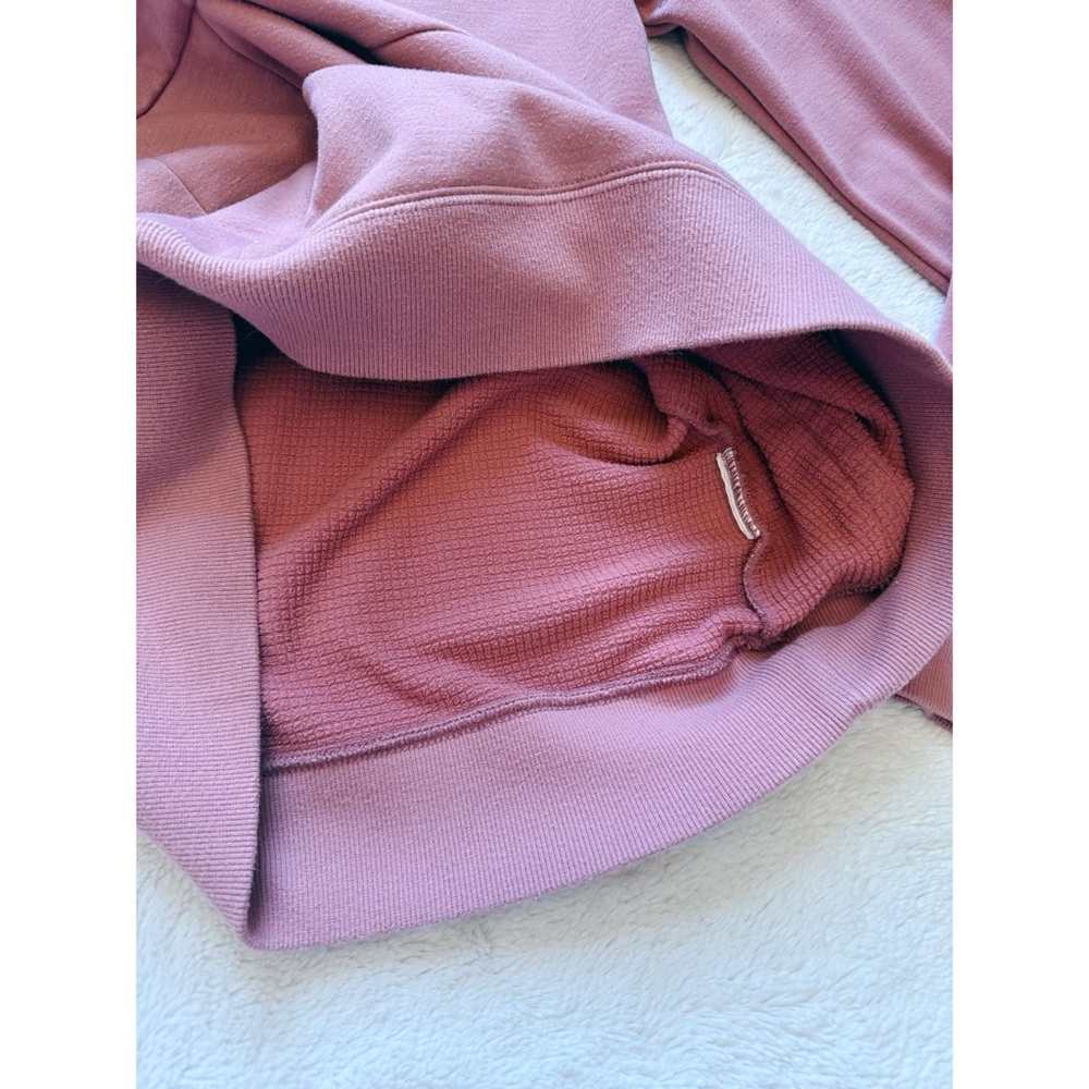 DC | Technical Cowl Neck Fleece - Picture 10 of 10